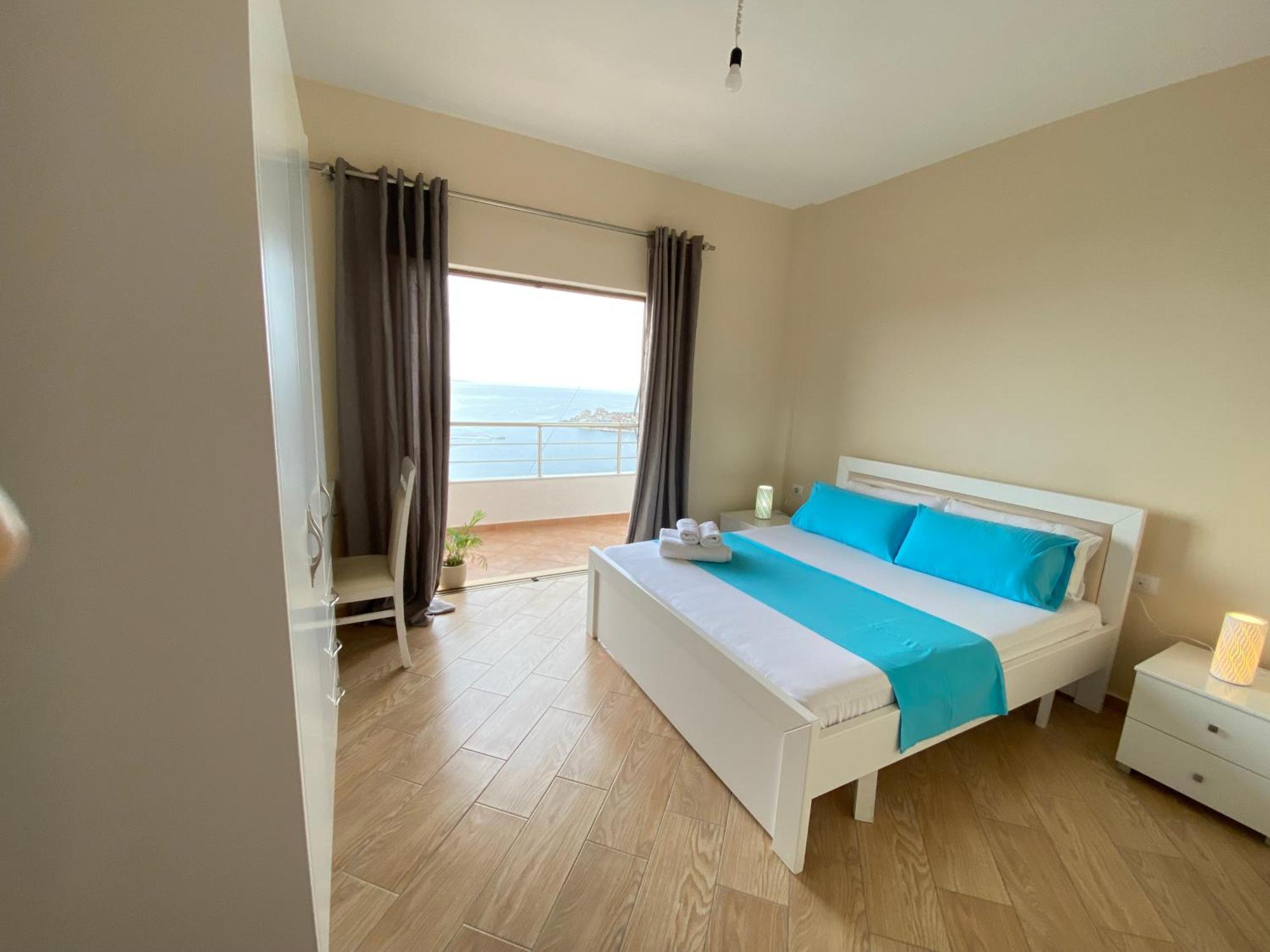 Brunas * Saranda